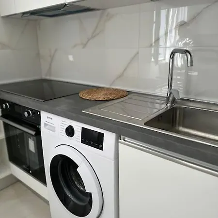 Stylish One Bedroom *