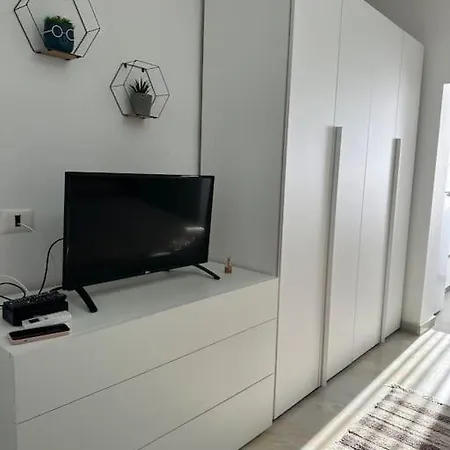 Stylish One Bedroom Apartment Durrës